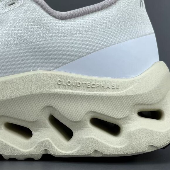 On Cloudtilt Unisex White&Yellow Running cushioned - Picture 5 of 12